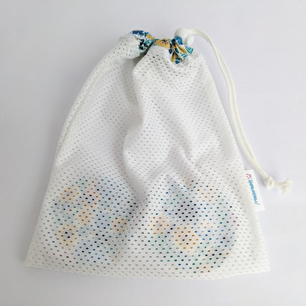 Mesh Laundry Bag to wash Face Pads.