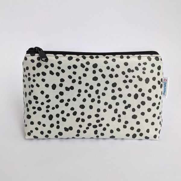 Small Lightweight Oilcloth Pouch, Wipeable with Black Lining