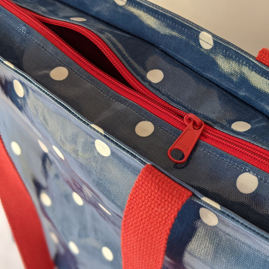 Oilcloth Shoulder Bag with Internal Pockets Recess Zip Treasurable